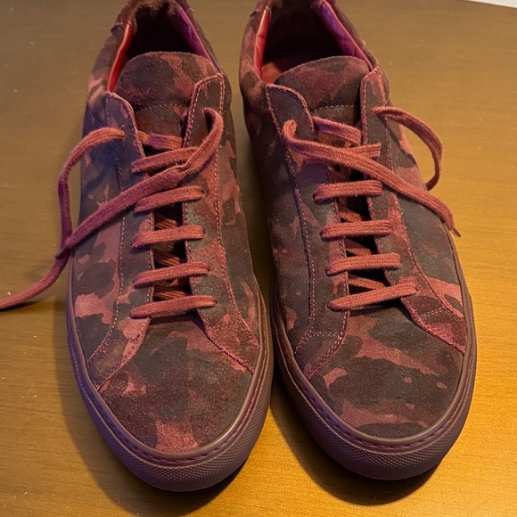 Common Projects Red Camouflage Suede Low Top Achilles Sneakers Size 11 - Picture 1 of 11